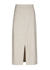 Caroline Biss rok cement